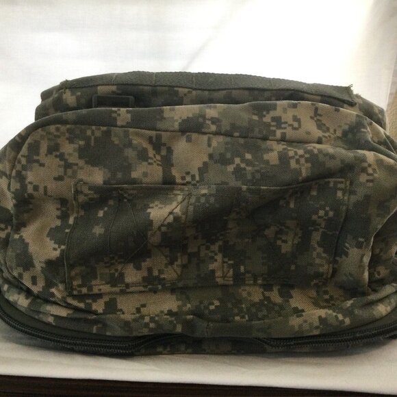 Outdoor Camo Backpack Mens Army Military Camping Hiking Bag Straps bug Out Gear - Picture 10 of 12